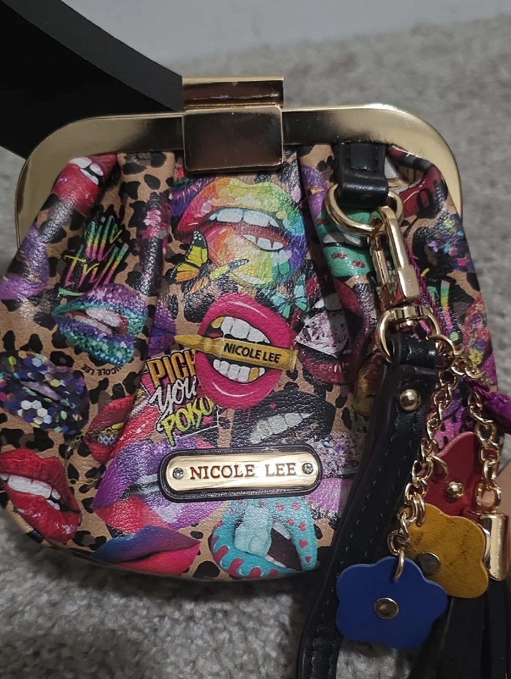 Nicole Lee Printed Coin Purse Collection Wristlet All Emotion with Bag Charms - Picture 3 of 13